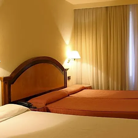 Monterrey Hotel 3*
