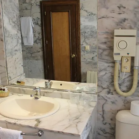 Monterrey Hotel